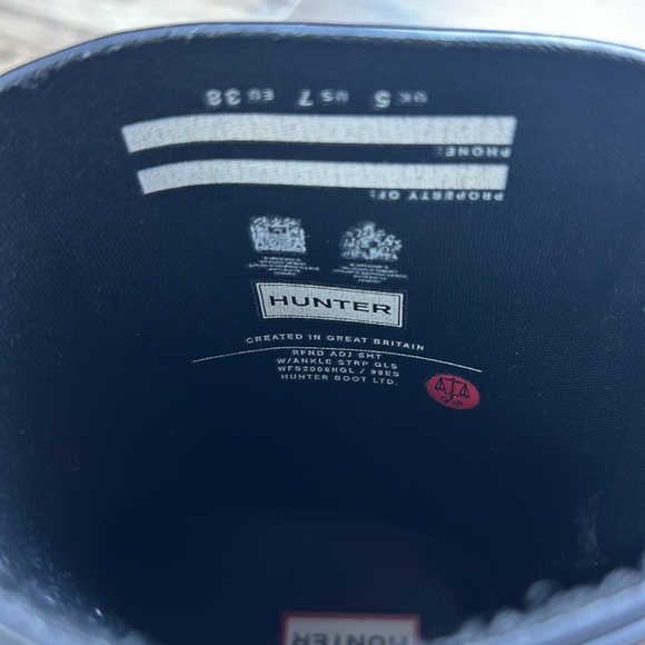 Hunter Refined Back Adjustable Short Gloss Black - Picture 5 of 7